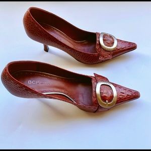 BCBGirls maroon pointed toe heels size 8B